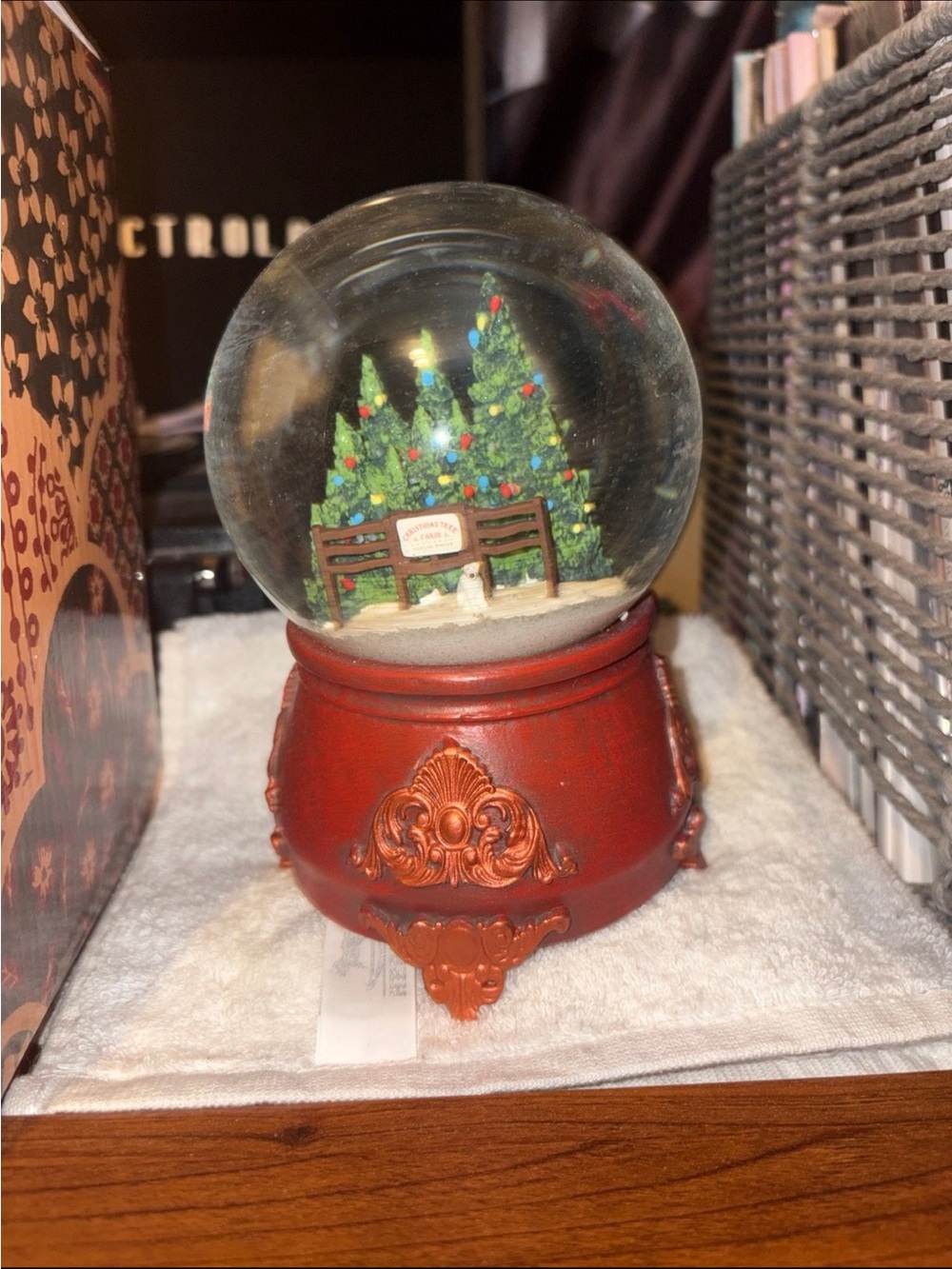 Taylor Swift | Christmas Tree Farm Snowglobe